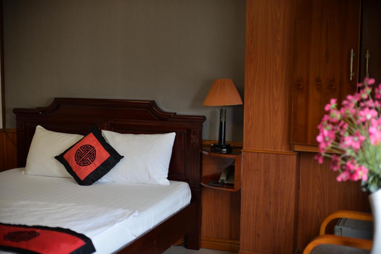 Valentine Hotel - Hong Ha Hanoï Extérieur photo